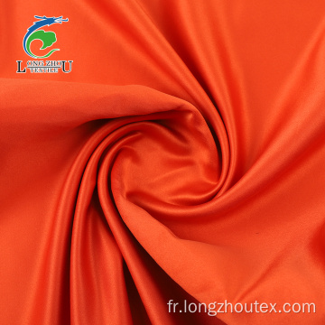 Satin terne avec tissu Twist FDY